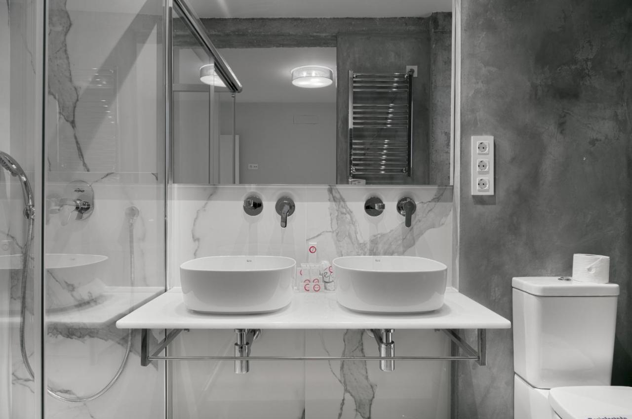 Lägenhet Six By Caleta Homes