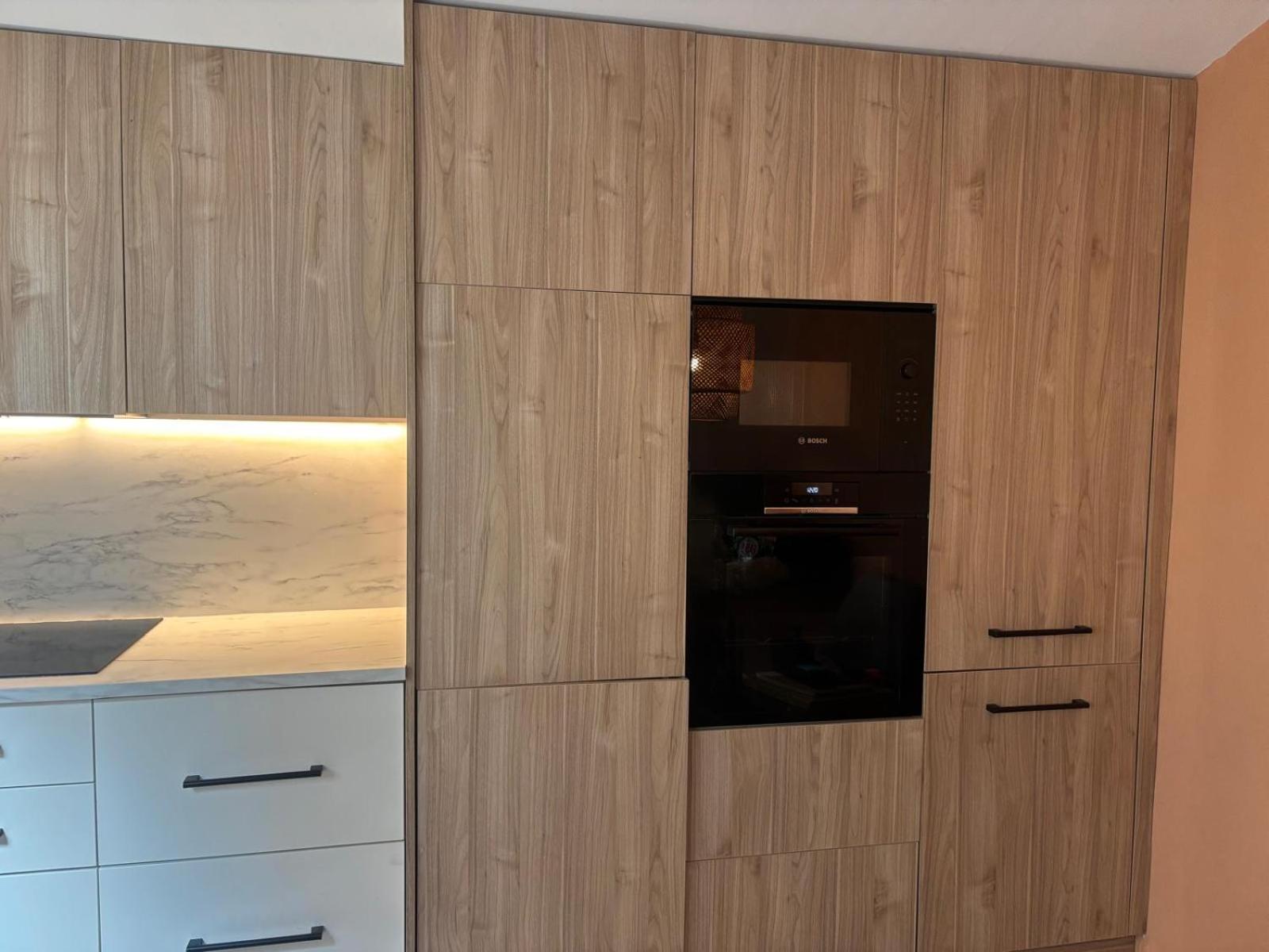 Six By Caleta Homes Appartement